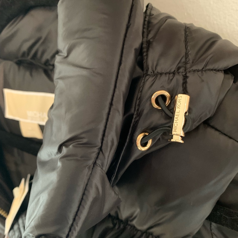 NWT Michael Kors Down Vest - Picture 4 of 5